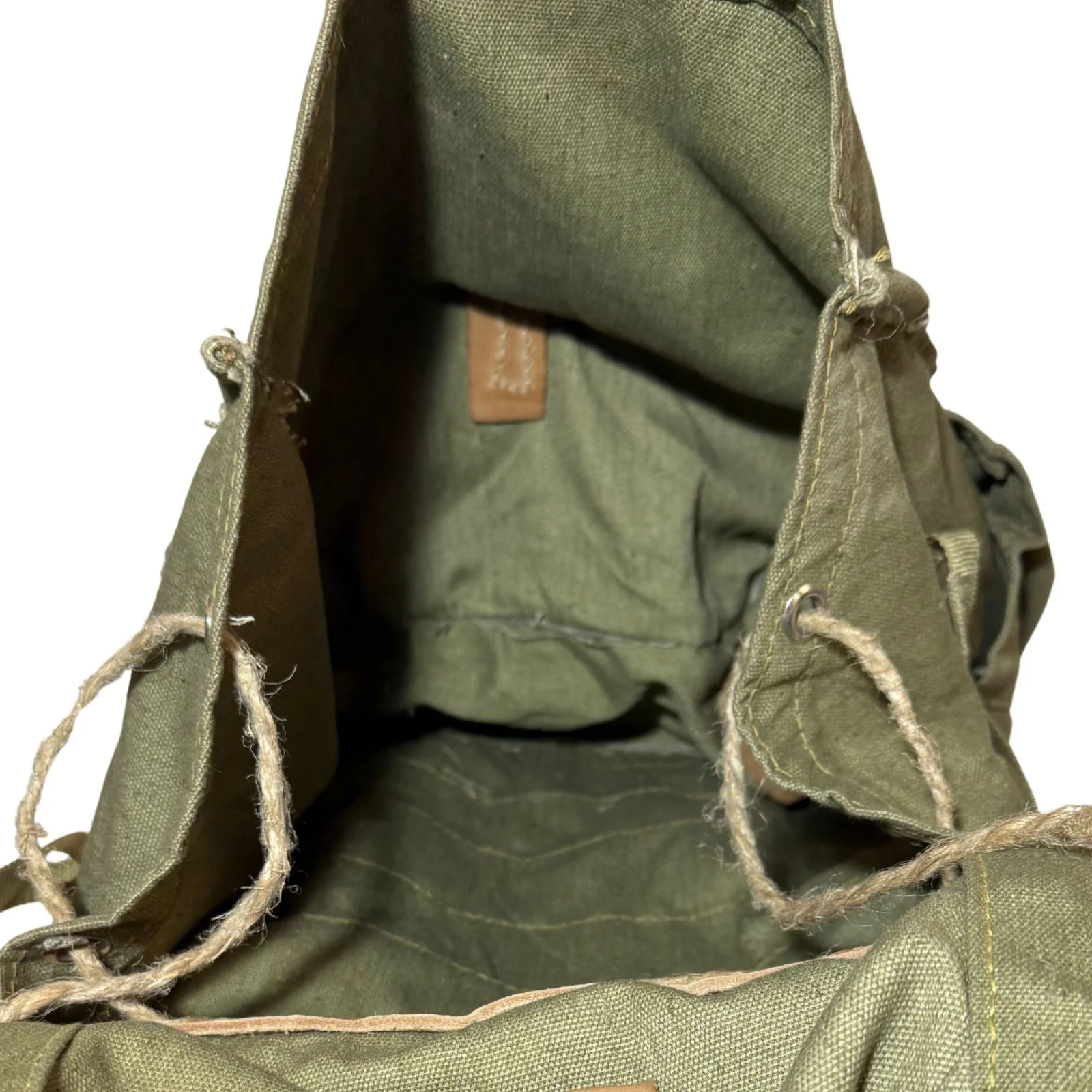 Vintage Romanian Army canvas rucksack - Image 4